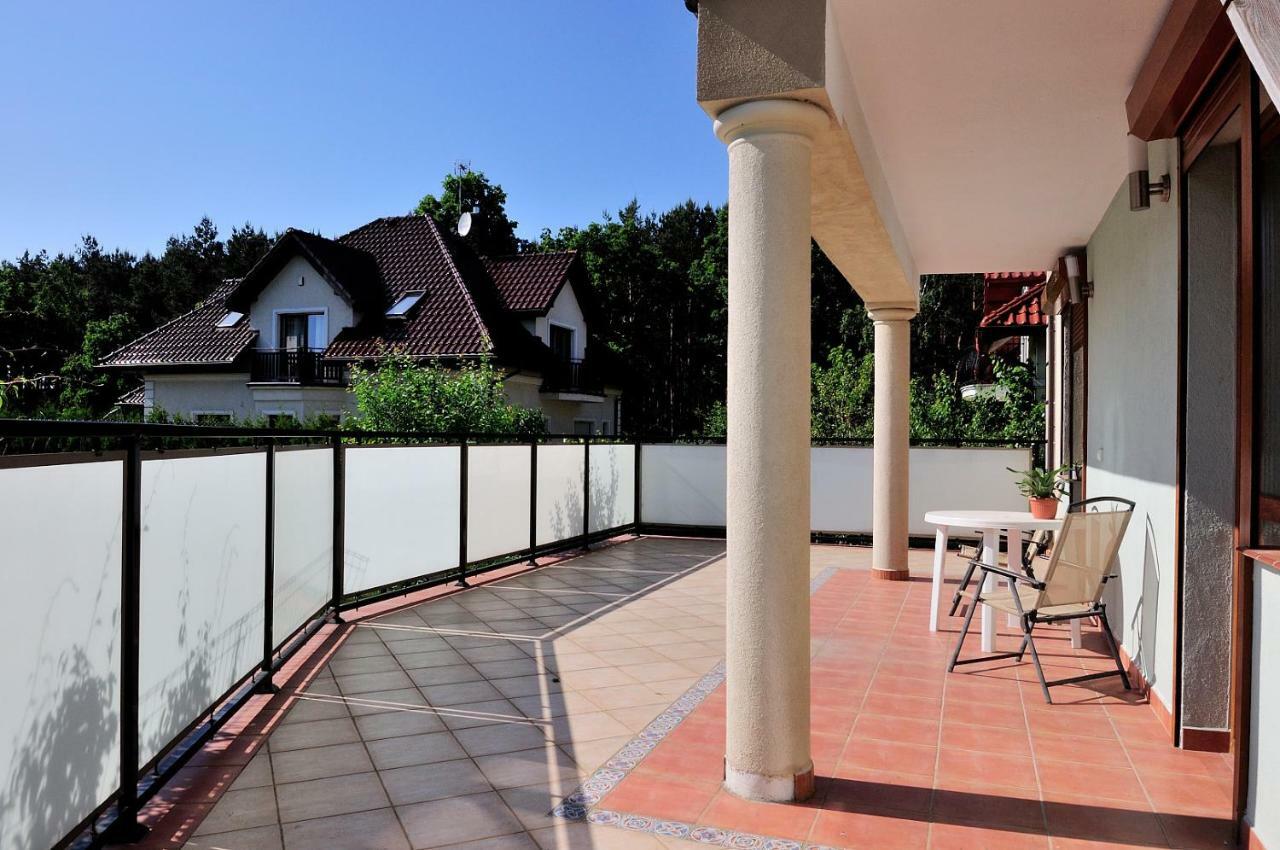 Banana Apartment Torun Bagian luar foto